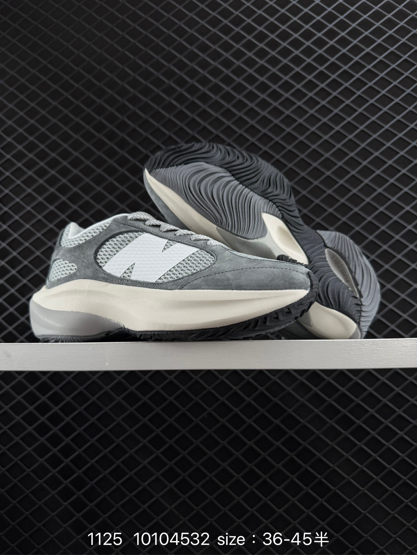 New Balance Warped Runner UWRPOMOB